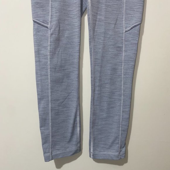 Lululemon Light Grey Space Dye Mid Rise Cropped Leggings - Size 2 - Picture 4 of 8